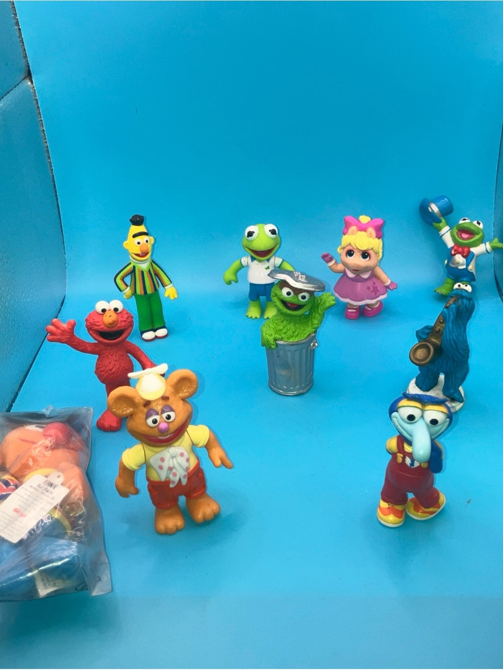 Sesame Street Kids Toy Figure Set - Multicolor Characters